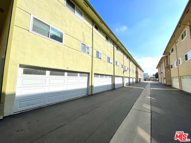 2 Bed Home for Sale in Culver City, California
