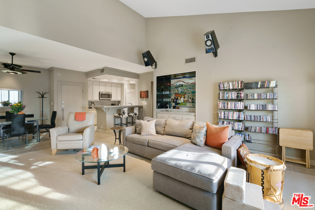 2 Bed Home for Sale in Valley Village, California
