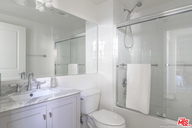 2 Bed Home for Sale in Playa Vista, California