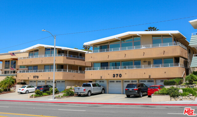 370 PALOS VERDES, Redondo Beach, California 90277, ,Residential Income,Sold,PALOS VERDES,18374142