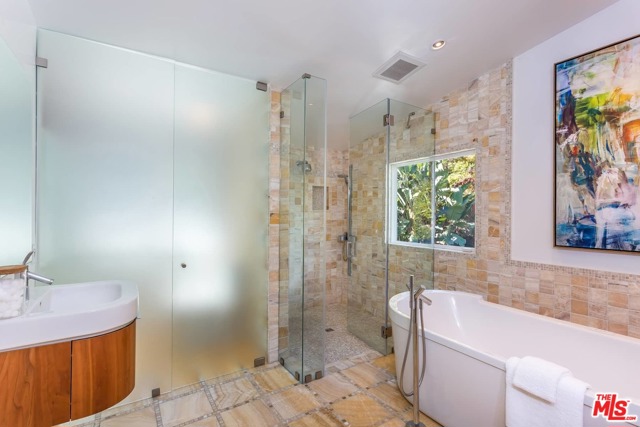 4 Bed Home for Sale in Los Angeles, California