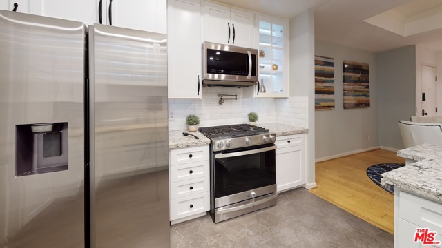 2 Bed Home for Sale in Sherman Oaks, California