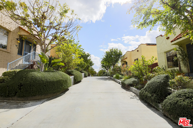 2 Bed Home for Sale in Los Angeles, California