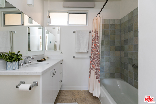 3 Bed Home for Sale in Los Angeles, California