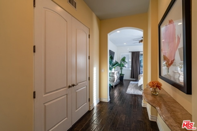 822 6TH Street, Hermosa Beach, California 90254, 4 Bedrooms Bedrooms, ,4 BathroomsBathrooms,Residential,Sold,6TH,19537348