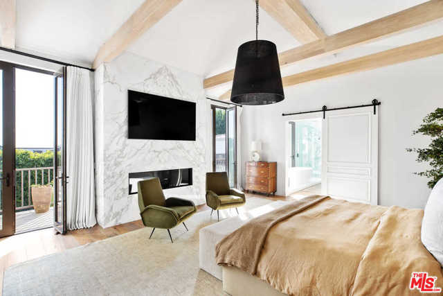 4 Bed Home for Sale in Los Angeles, California