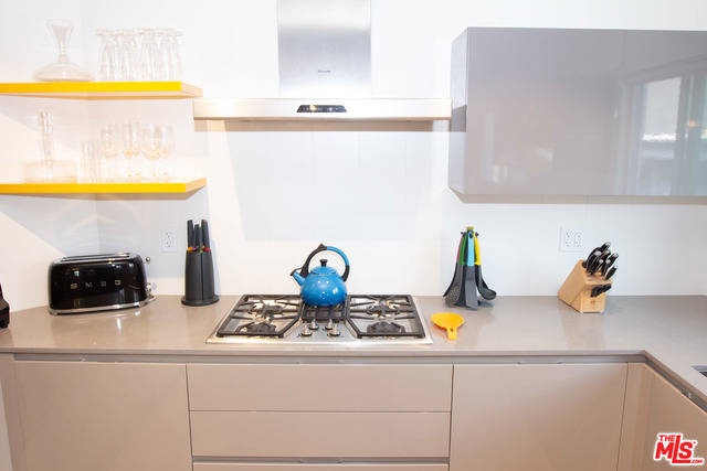 Stove - Kitchen