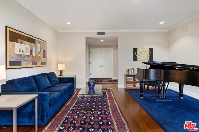 2 Bed Home for Sale in Los Angeles, California