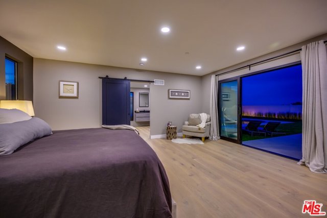 4 Bed Home for Sale in Encino, California