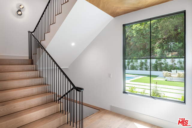 6 Bed Home for Sale in Pacific Palisades, California