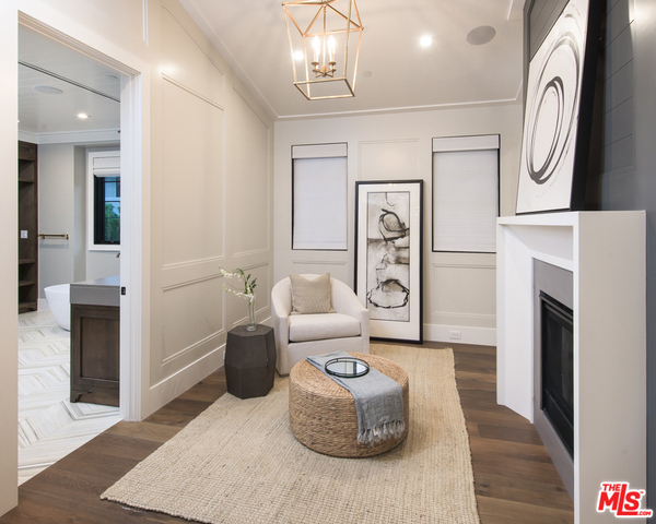 6 Bed Home for Sale in Pacific Palisades, California
