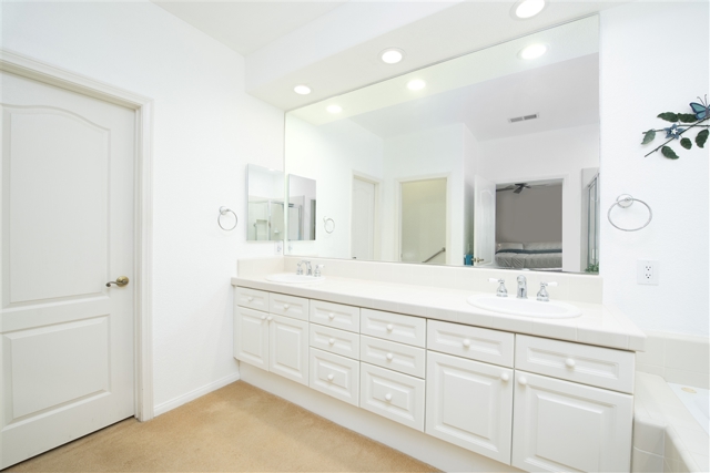 2348 Southern Oak