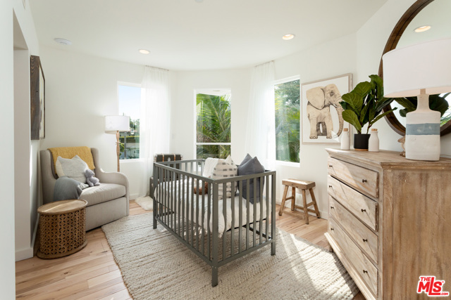 6 Bed Home for Sale in Santa Monica, California