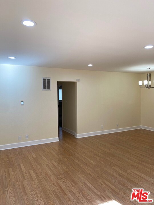  Income Home for Sale in Sherman Oaks, California