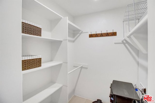  Home for Sale in Los Angeles, California