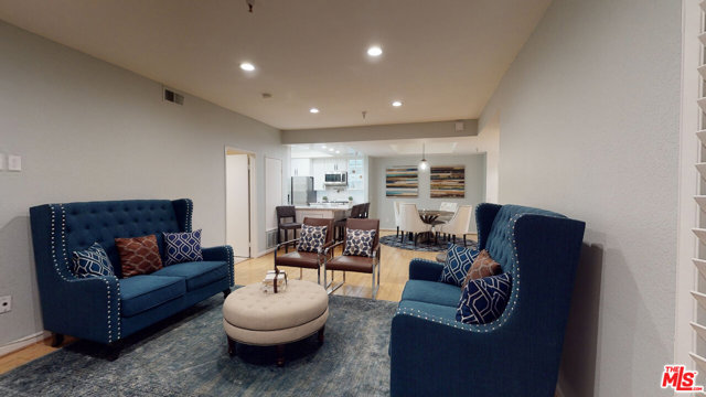2 Bed Home for Sale in Sherman Oaks, California