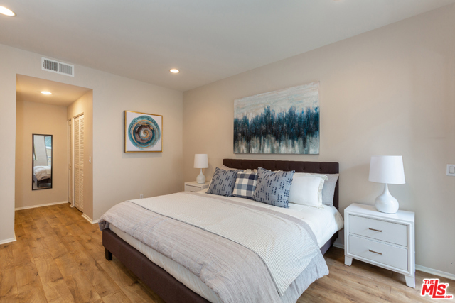 2 Bed Home for Sale in Los Angeles, California