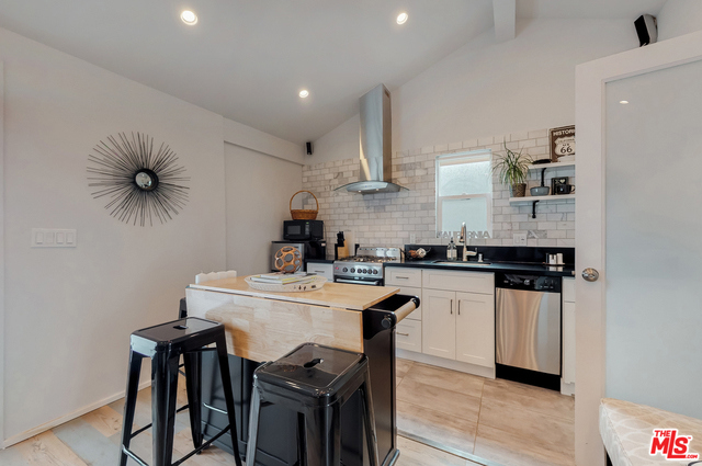 3 Bed Home for Sale in Studio City, California