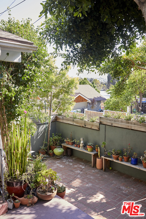 2 Bed Home for Sale in Los Angeles, California