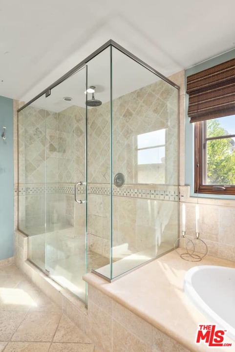 2 Bed Home for Sale in Santa Monica, California