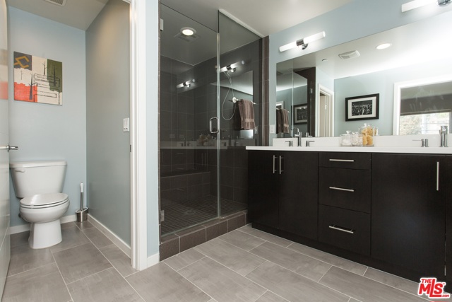 3 Bed Home for Sale in Los Angeles, California