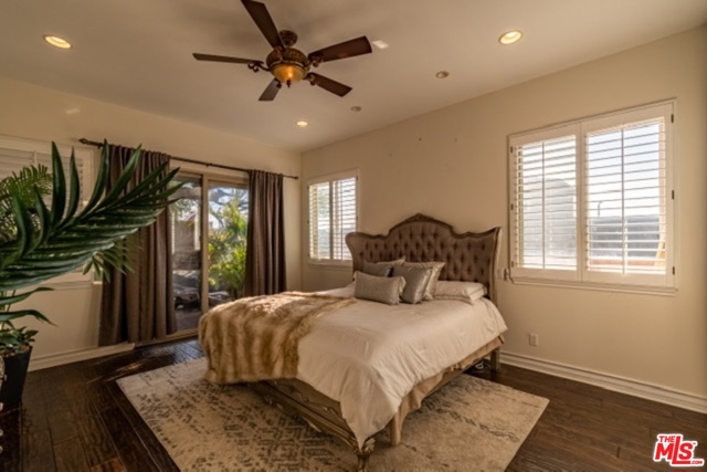822 6TH Street, Hermosa Beach, California 90254, 4 Bedrooms Bedrooms, ,4 BathroomsBathrooms,Residential,Sold,6TH,19537348