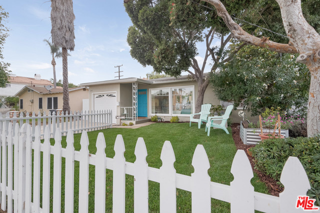 2103 Graham Avenue, Redondo Beach, California 90278, 2 Bedrooms Bedrooms, ,1 BathroomBathrooms,Residential,Sold,Graham,20648038