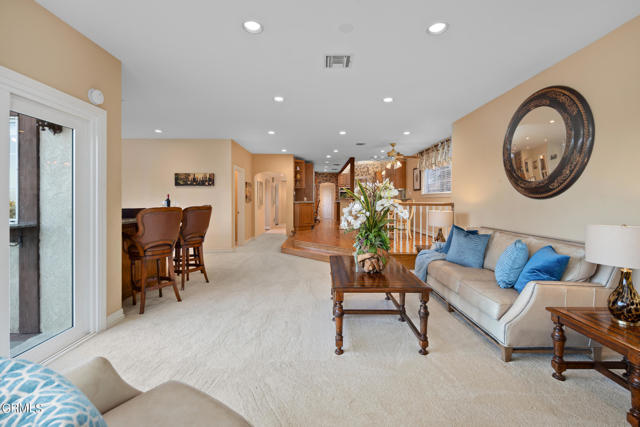 Detail Gallery Image 36 of 75 For 1415 Edgehill Pl, Pasadena,  CA 91103 - 4 Beds | 4/2 Baths