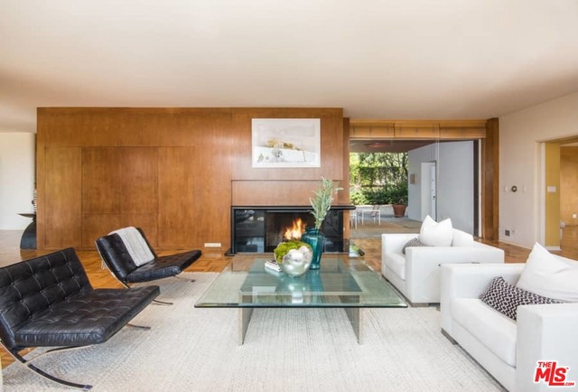 5 Bed Home for Sale in Los Angeles, California