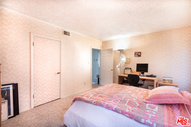 3 Bed Home for Sale in Los Angeles, California