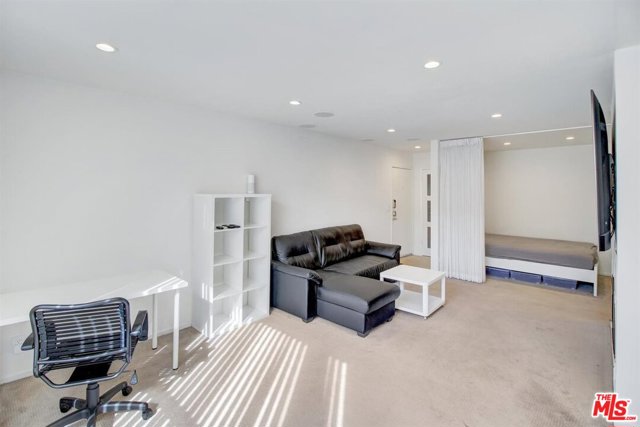  Home for Sale in Los Angeles, California