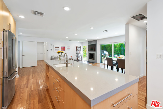 3 Bed Home for Sale in Encino, California