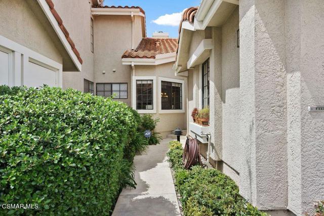 2 Bed Home for Sale in Oak Park, California