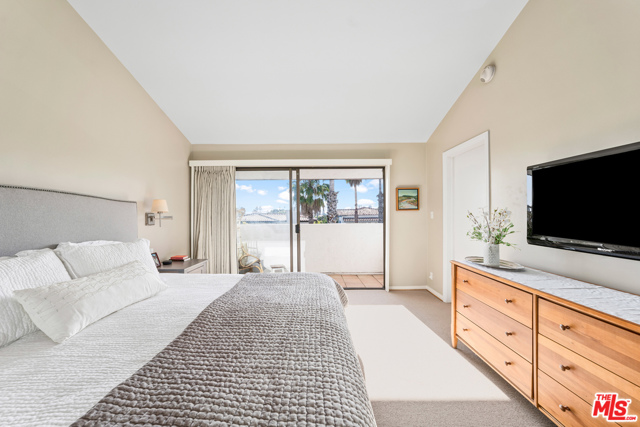 3 Bed Home for Sale in Santa Monica, California