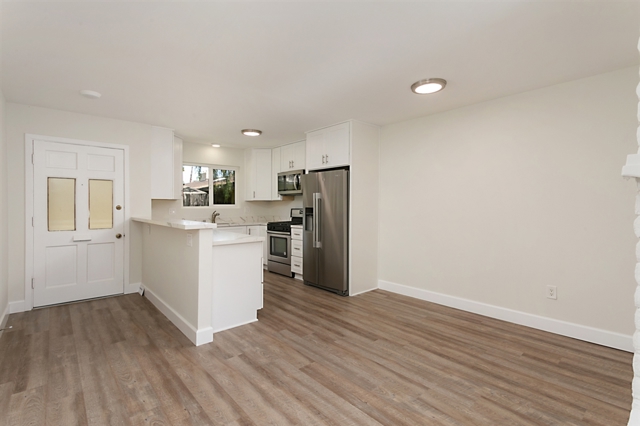 808 E Washington