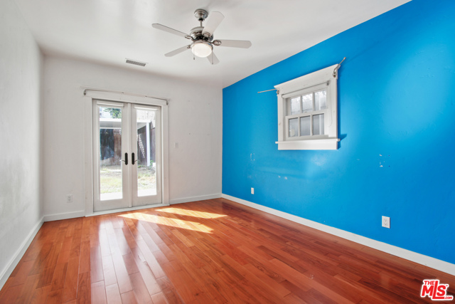 2 Bed Home for Sale in Venice, California
