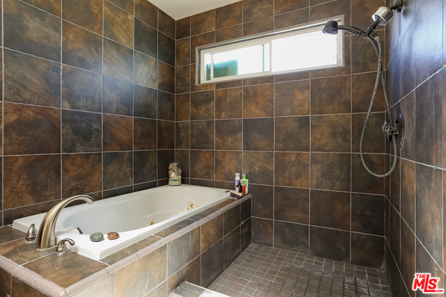 2301 MATHEWS Avenue, Redondo Beach, California 90278, 2 Bedrooms Bedrooms, ,3 BathroomsBathrooms,Residential,Sold,MATHEWS,18379254