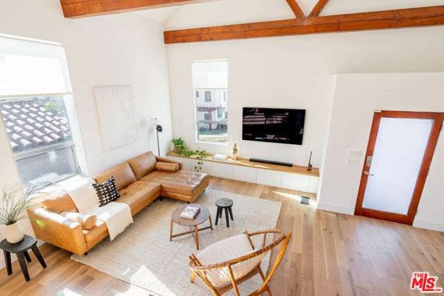 3 Bed Home for Sale in Los Angeles, California