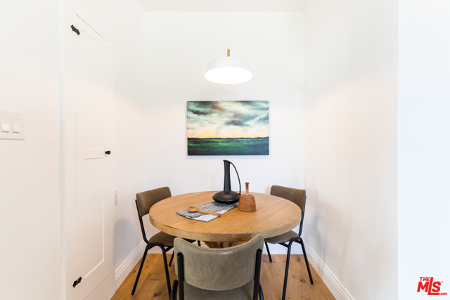 1 Bed Home for Sale in Los Angeles, California