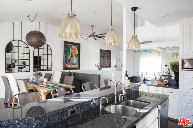 224 HELBERTA Avenue, Redondo Beach, California 90277, 3 Bedrooms Bedrooms, ,3 BathroomsBathrooms,Residential,Sold,HELBERTA,17261402