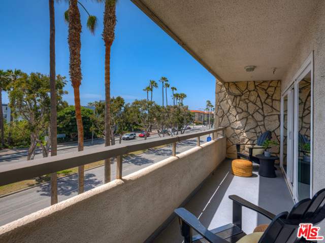 230 Catalina Avenue, Redondo Beach, California 90277, 2 Bedrooms Bedrooms, ,1 BathroomBathrooms,Residential,Sold,Catalina,21760926