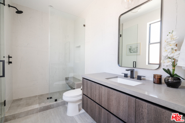 5 Bed Home for Sale in Pacific Palisades, California
