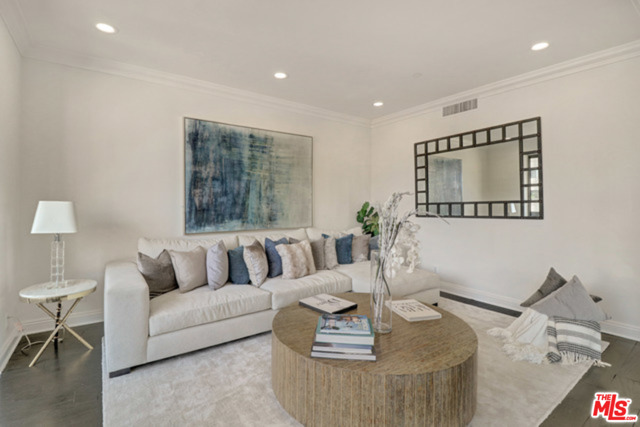 2 Bed Home for Sale in Los Angeles, California