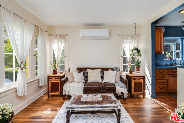2 Bed Home for Sale in El Segundo, California
