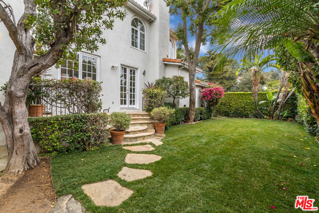 5 Bed Home for Sale in Pacific Palisades, California
