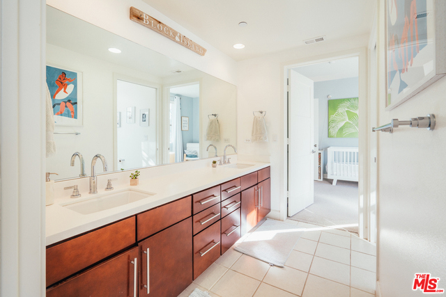 3 Bed Home for Sale in Sherman Oaks, California