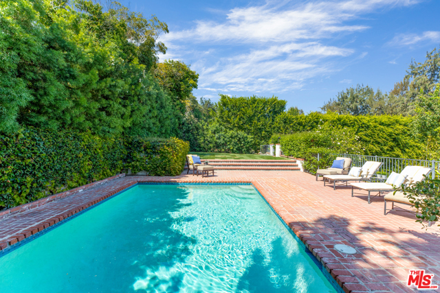 4 Bed Home for Sale in Los Angeles, California