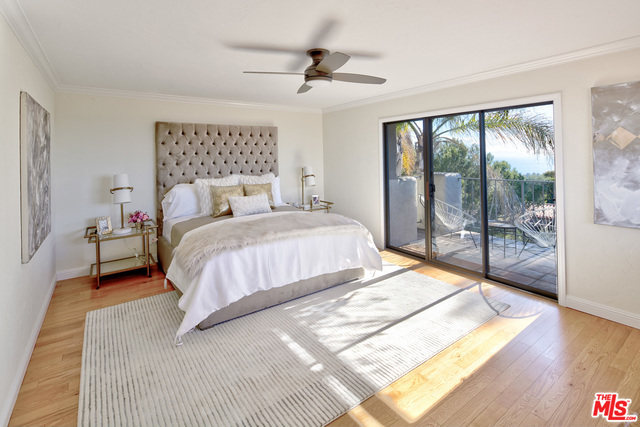 Ocean View Mastersuite with private porch