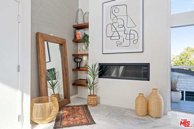 2 Bed Home for Sale in Santa Monica, California