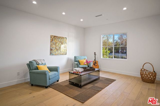 4 Bed Home for Sale in Valley Village, California